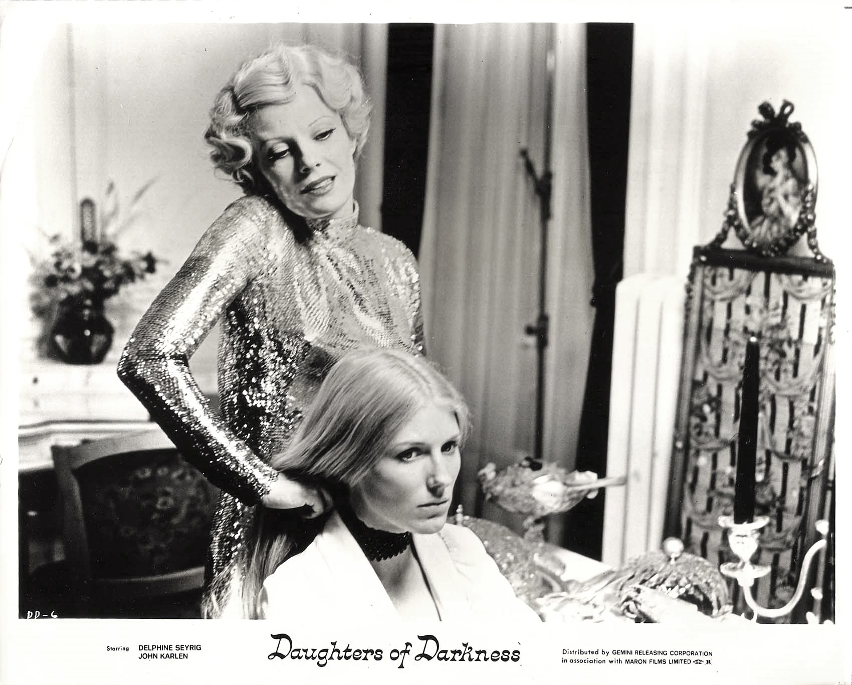 Delphine Seyrig And Danielle Ouimet In Daughters Of Darkness Original