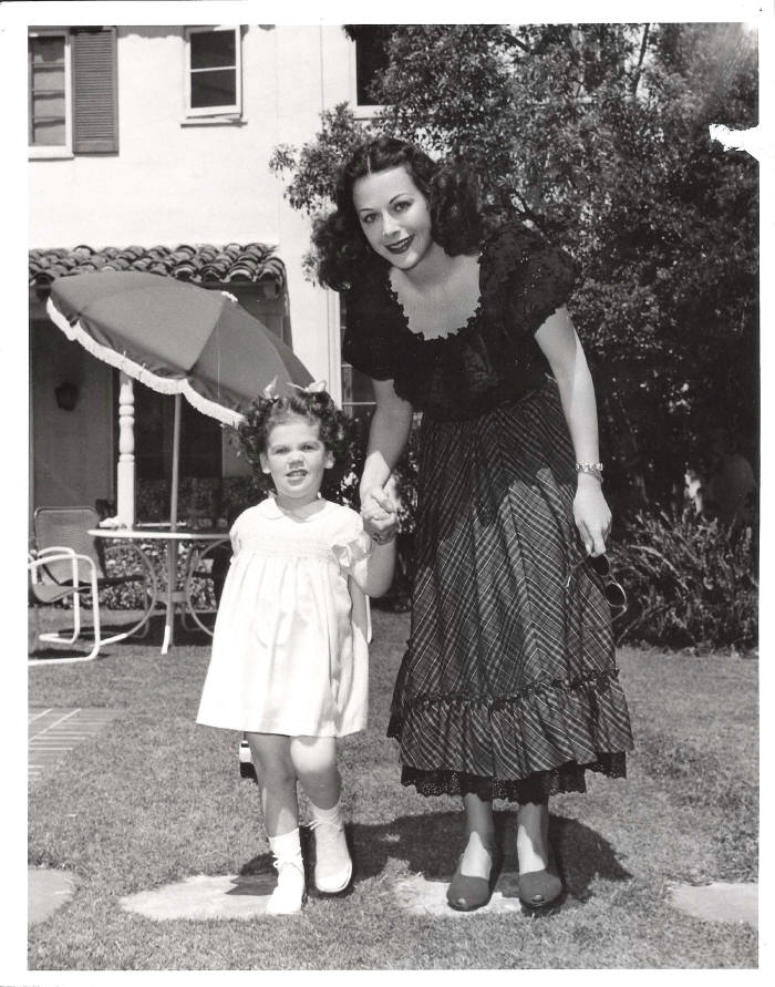 HEDY LAMARR and her Daughter DENISE LODER - Original Vintage CANDID ...